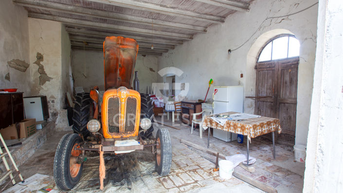 Image No.2-6 Bed Country House for sale