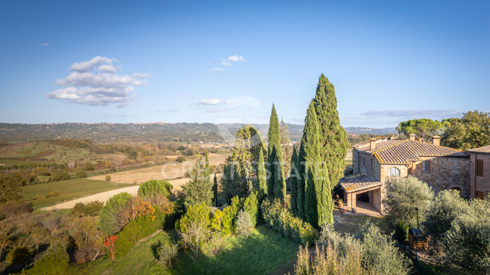Image No.7-6 Bed Country House for sale