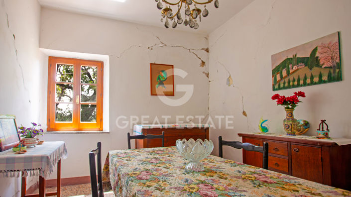 Image No.5-2 Bed Country House for sale