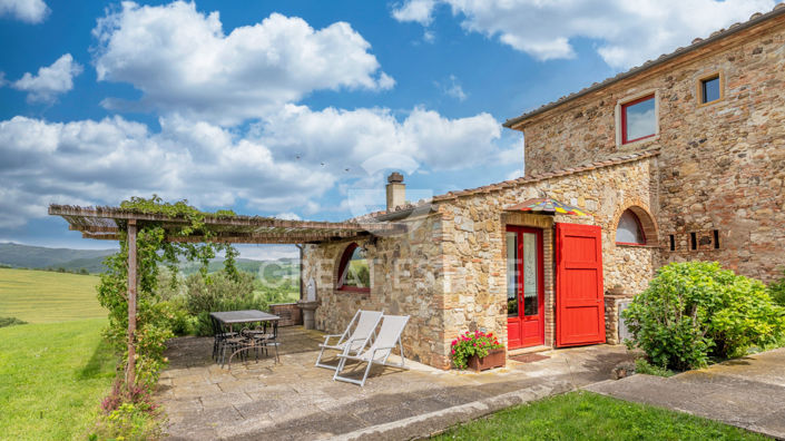 Image No.16-10 Bed Country House for sale