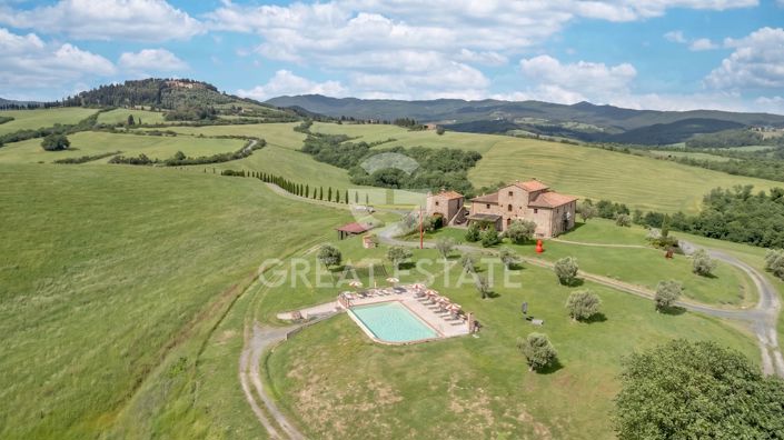 Image No.4-10 Bed Country House for sale