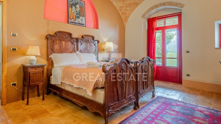 Image No.55-10 Bed Country House for sale