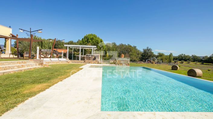 Image No.18-5 Bed Country House for sale