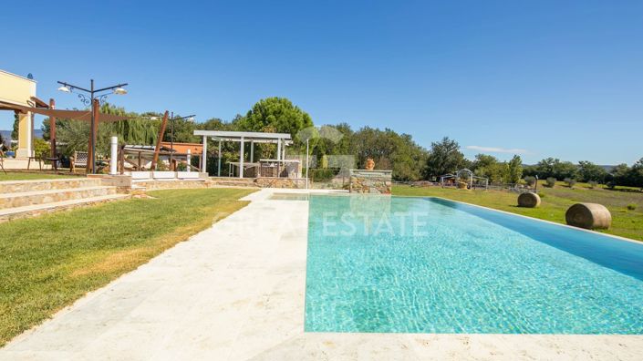 Image No.20-5 Bed Country House for sale