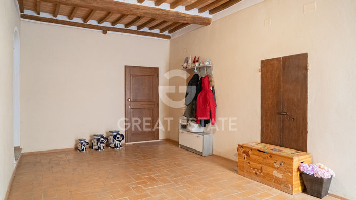 Image No.2-5 Bed Country House for sale