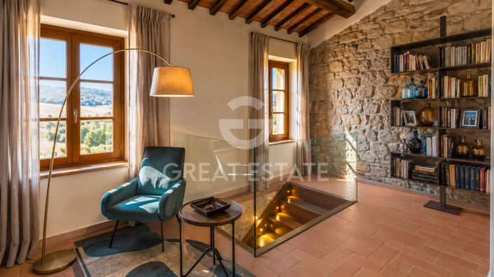 Image No.11-4 Bed Country House for sale