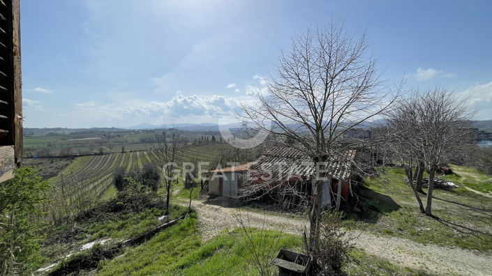 Image No.20-4 Bed Country House for sale