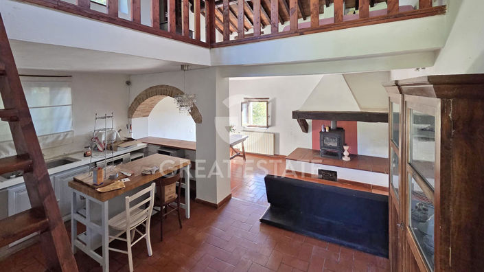 Image No.5-2 Bed Country House for sale
