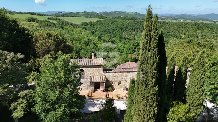 Image No.9-2 Bed Country House for sale