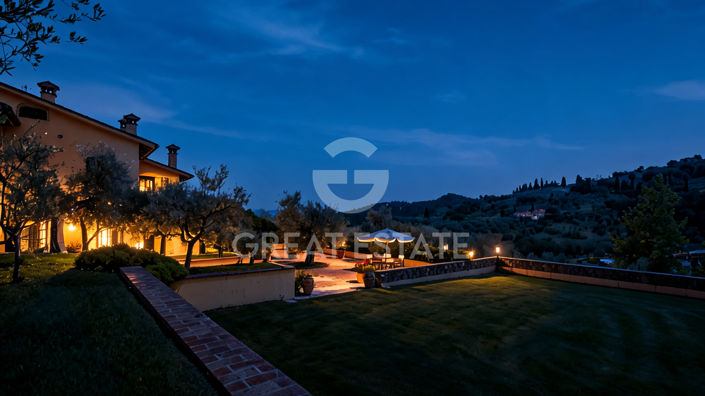 Image No.15-10 Bed Country House for sale