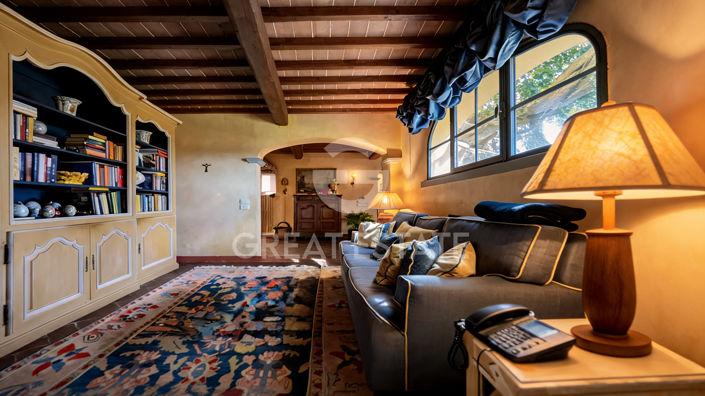Image No.16-10 Bed Country House for sale