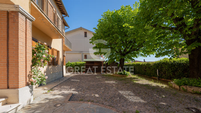 Image No.11-5 Bed Country House for sale
