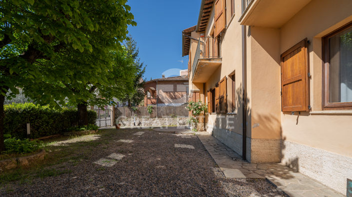 Image No.12-5 Bed Country House for sale
