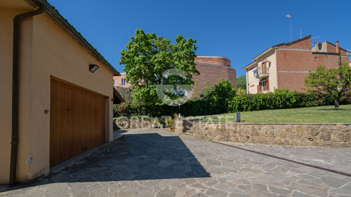 Image No.14-5 Bed Country House for sale