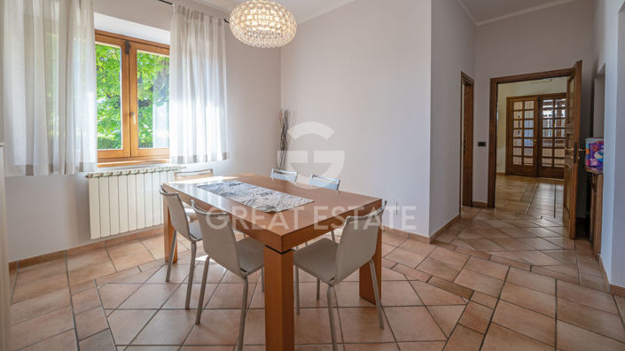 Image No.24-5 Bed Country House for sale