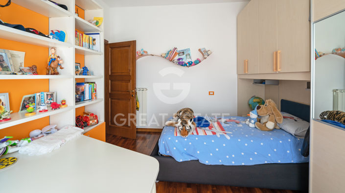 Image No.40-5 Bed Country House for sale