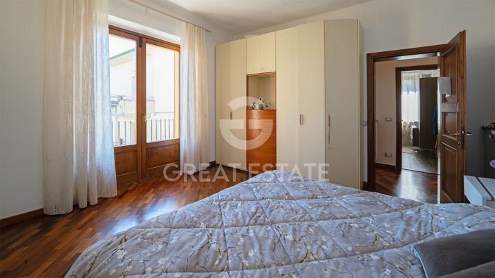 Image No.42-5 Bed Country House for sale