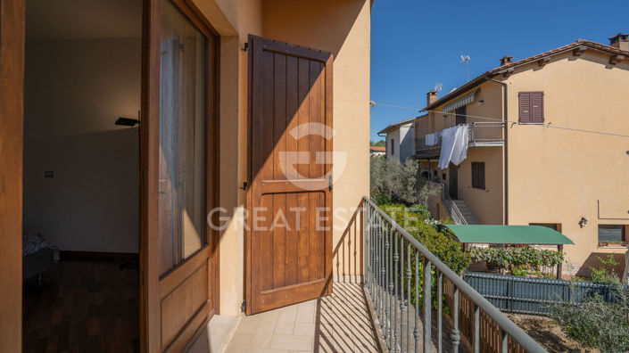 Image No.45-5 Bed Country House for sale