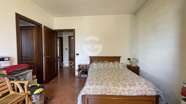 Image No.24-3 Bed Country House for sale