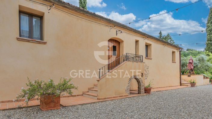 Image No.21-15 Bed Country House for sale