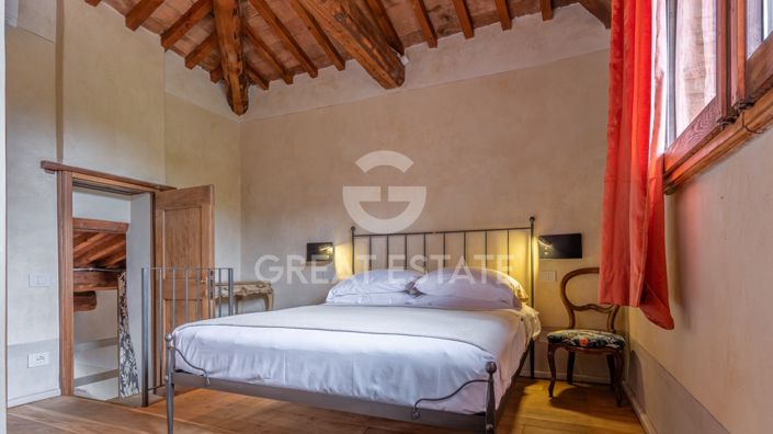 Image No.27-15 Bed Country House for sale