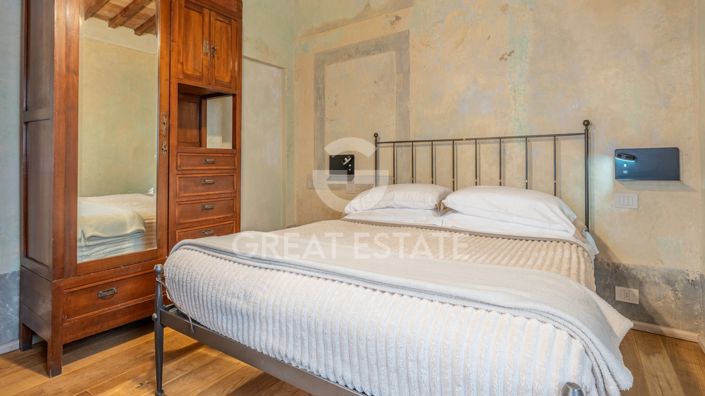 Image No.37-15 Bed Country House for sale