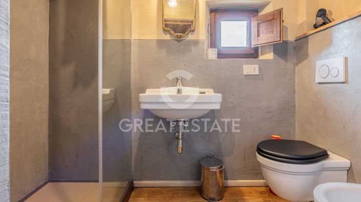 Image No.42-15 Bed Country House for sale