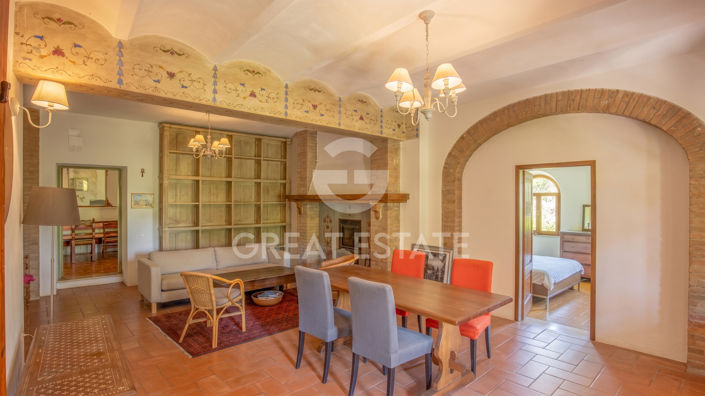 Image No.3-6 Bed Country House for sale