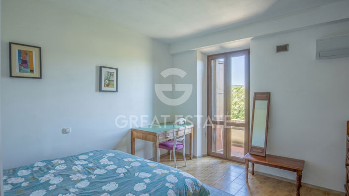 Image No.23-6 Bed Country House for sale