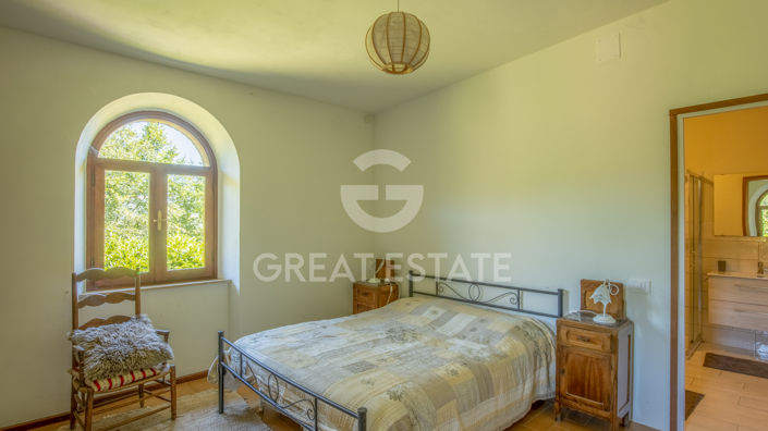 Image No.25-6 Bed Country House for sale