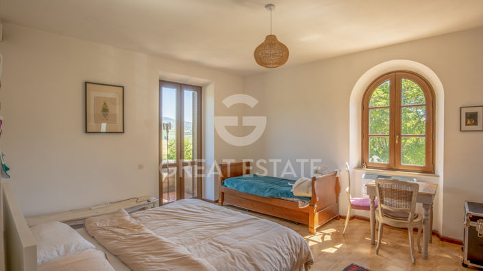 Image No.26-6 Bed Country House for sale