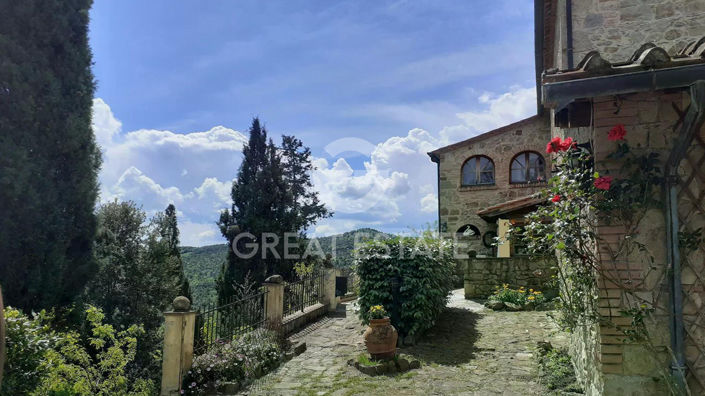 Image No.9-Ferme de 13 chambres à vendre à Volterra