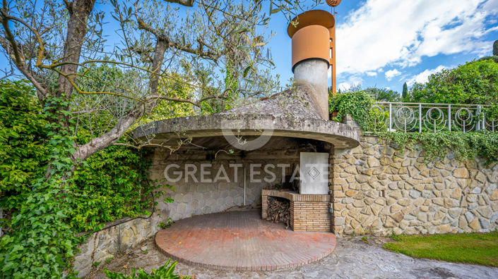 Image No.19-7 Bed Country House for sale