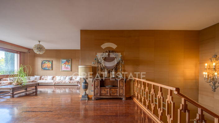 Image No.30-7 Bed Country House for sale