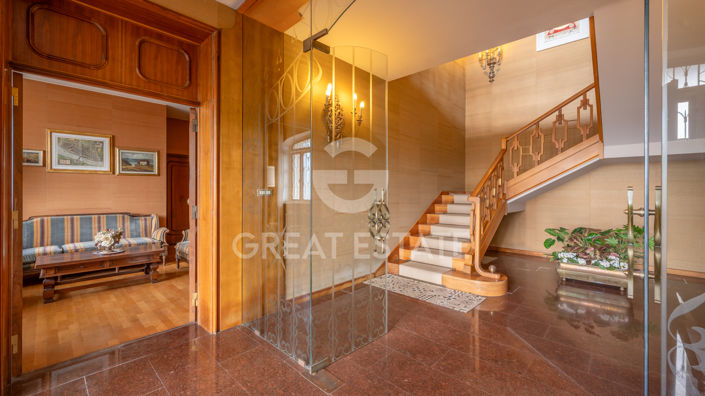 Image No.35-7 Bed Country House for sale
