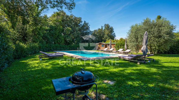 Image No.12-7 Bed Country House for sale