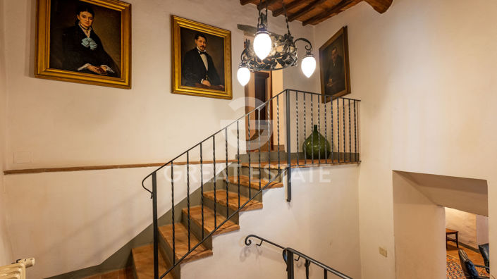 Image No.16-7 Bed Country House for sale