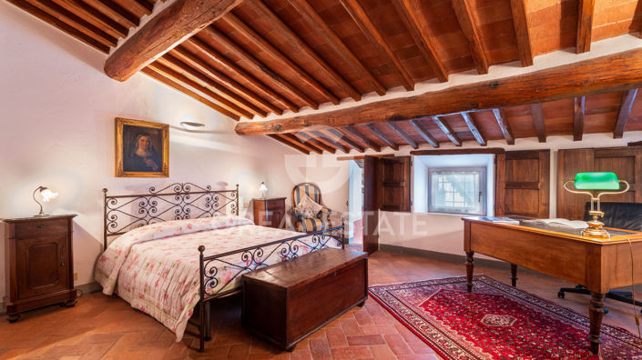 Image No.24-7 Bed Country House for sale