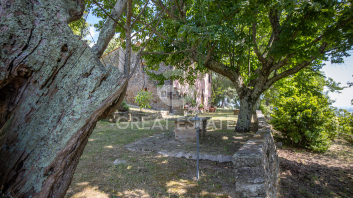 Image No.15-4 Bed Country House for sale