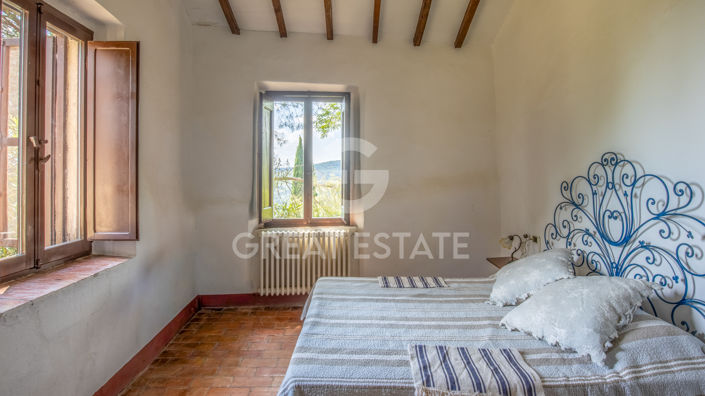 Image No.25-4 Bed Country House for sale