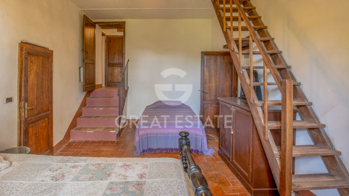 Image No.29-4 Bed Country House for sale