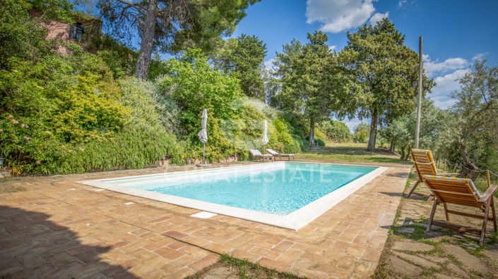 Image No.44-4 Bed Country House for sale