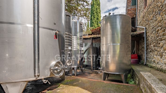 Image No.19-13 Bed Country House for sale