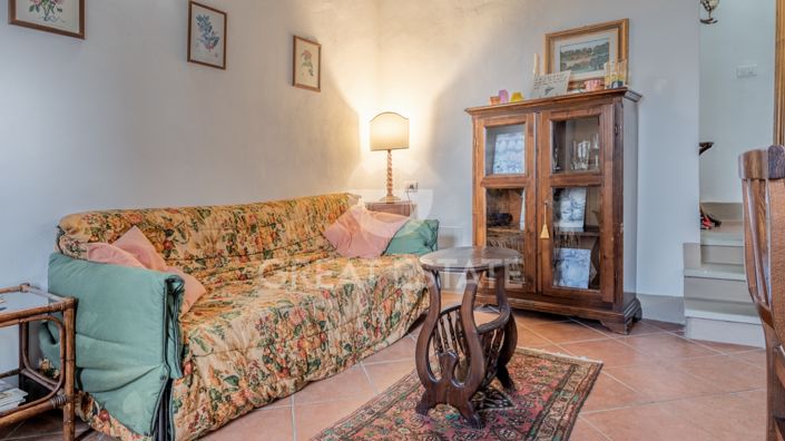 Image No.23-13 Bed Country House for sale