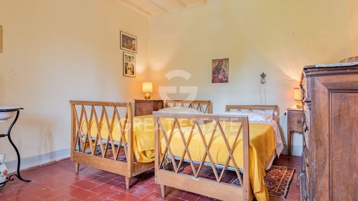 Image No.24-13 Bed Country House for sale