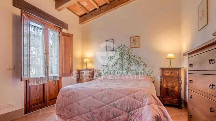 Image No.38-13 Bed Country House for sale