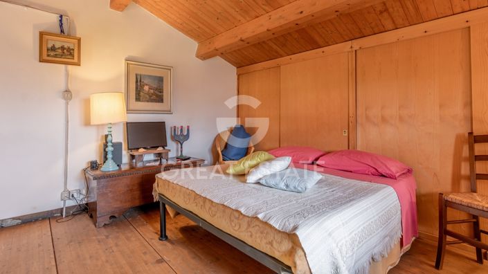 Image No.41-13 Bed Country House for sale