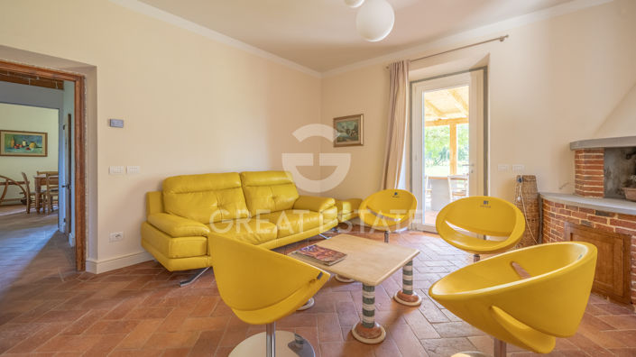 Image No.23-7 Bed Country House for sale