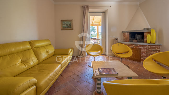 Image No.24-7 Bed Country House for sale