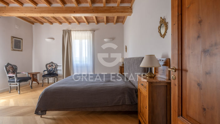 Image No.34-7 Bed Country House for sale